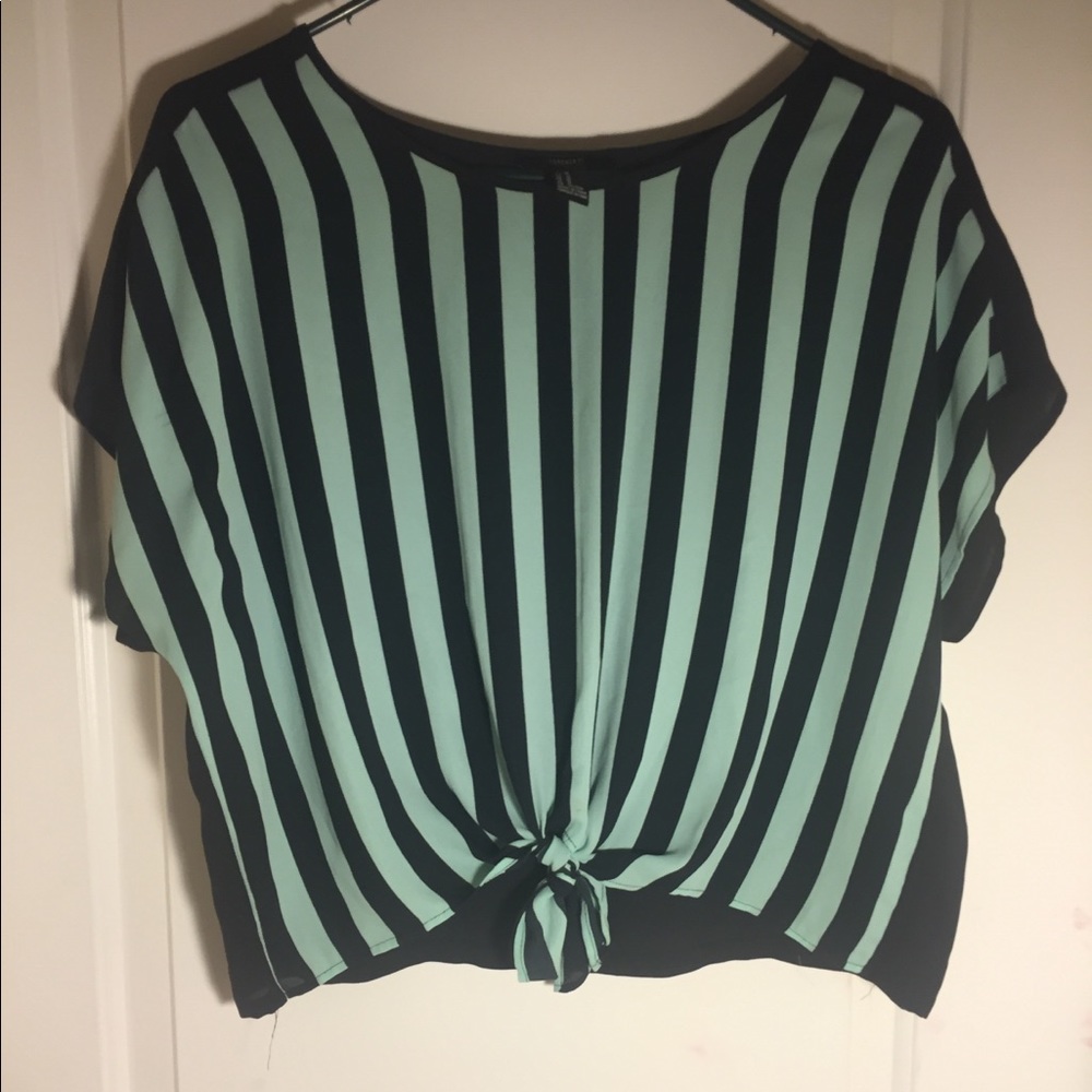 Front knot tie top
